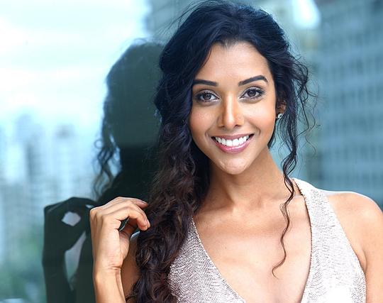 阿努普瑞雅·戈恩卡 Anupriya Goenka