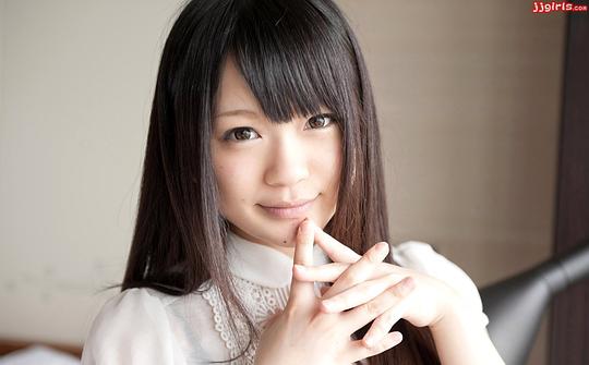 南梨央奈 Riona Minami