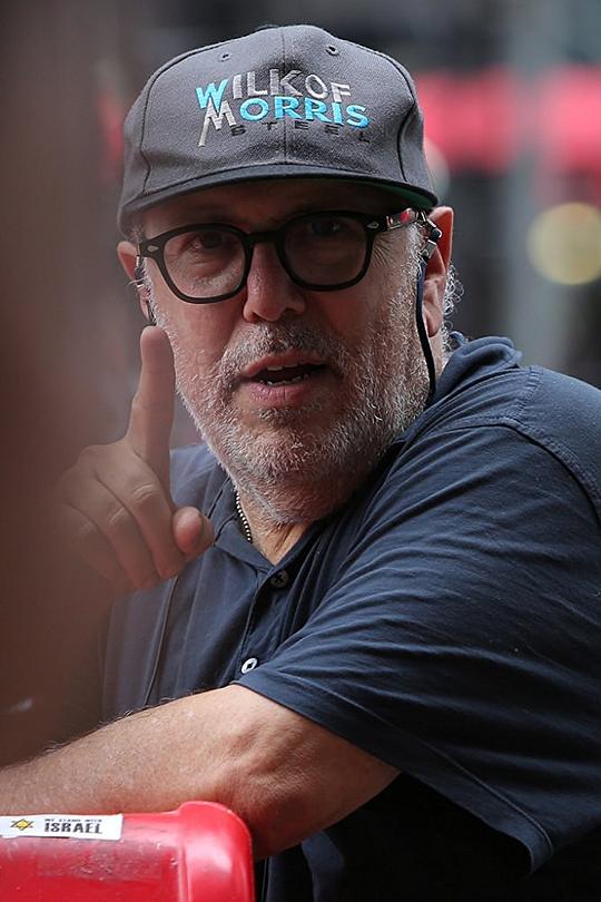 李·维尔科夫 Lee Wilkof