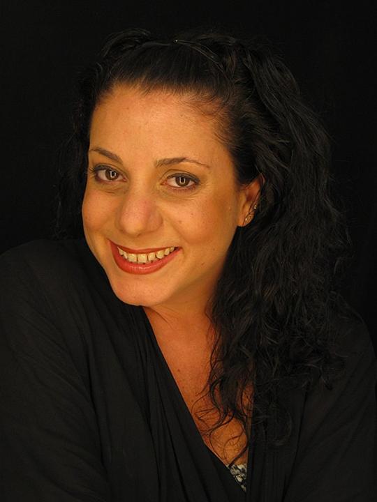 希拉·萨尔琼 Hilla Sarjon