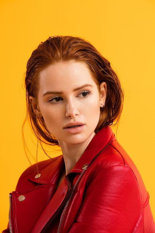 玛德莱娜·佩切 Madelaine Petsch