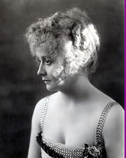 贝西·巴里斯凯尔 Bessie Barriscale