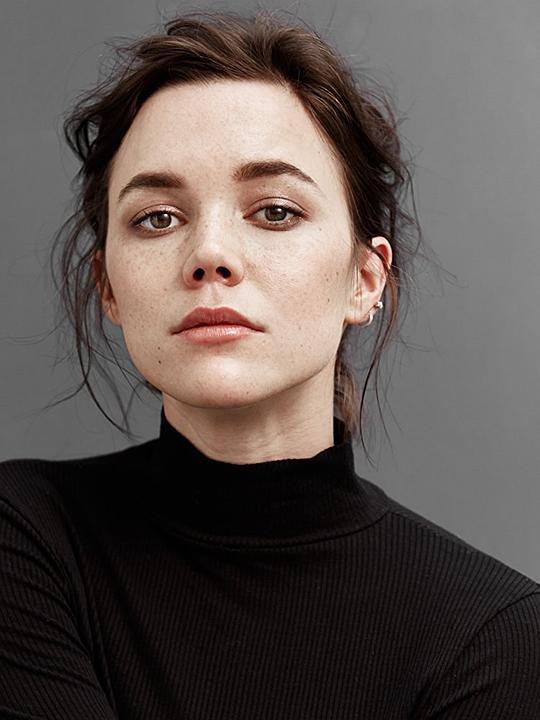 赫达·斯蒂埃恩斯特特 Hedda Stiernstedt