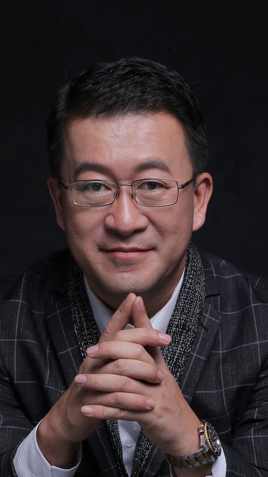丁亮 Liang Ding