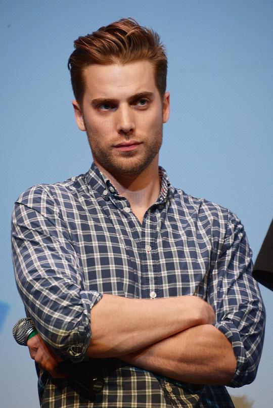 达斯汀·米利甘 Dustin Milligan