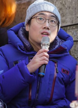 崔允锡 Choi Yoon-seok