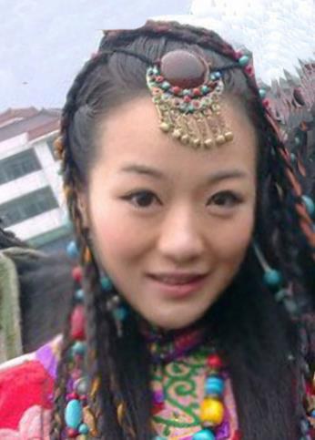罗阜艺 Buyi Luo