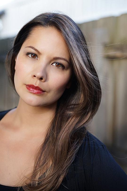 许明珠 Ming-Zhu Hii