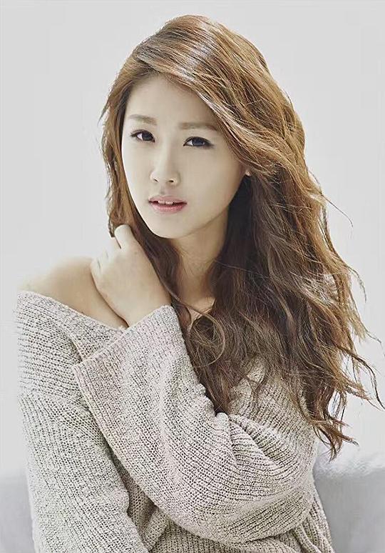 卢芃宇 Nana Lu
