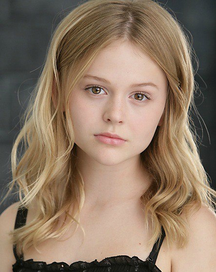 艾米丽·阿琳·林德 Emily Alyn Lind