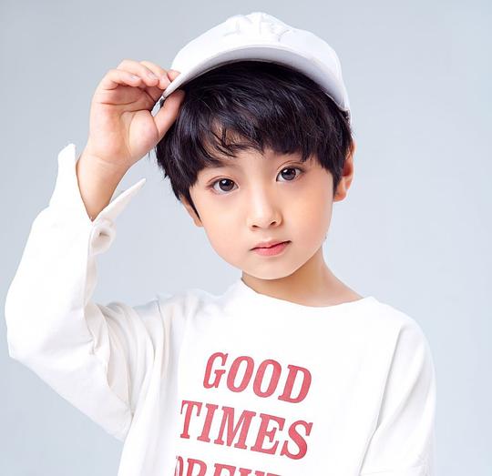 章哲谕 Zheyu Zhang