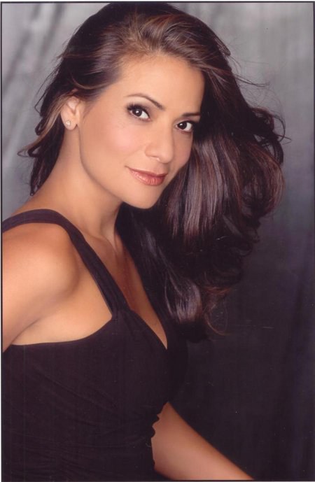 康斯坦斯·马丽 Constance Marie