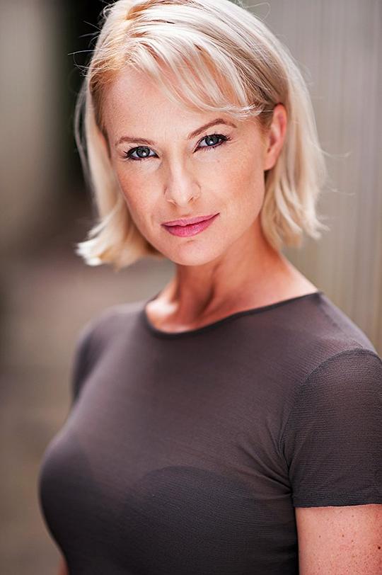 安娜·切尼 Anna Cheney