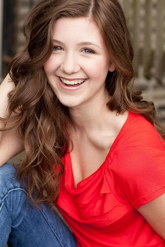 索菲亚·撒高 Sophina Saggau