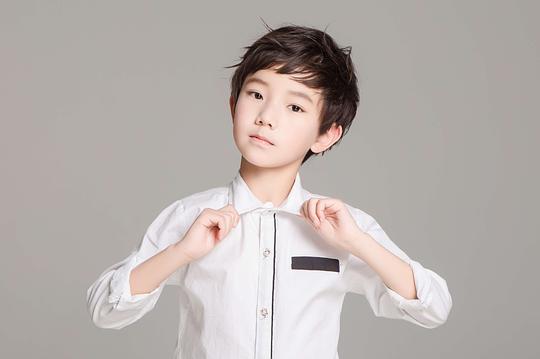 莫玺杨 Xiyang Mo