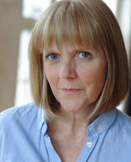 波丽·坎普 Polly Kemp