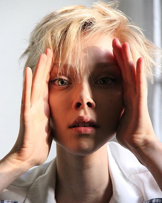 伊万娜·萨赫诺 Ivanna Sakhno