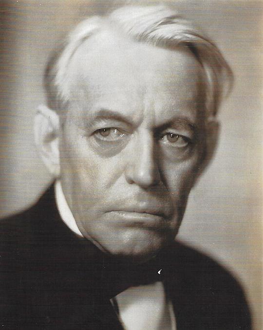 劳埃德·英格拉哈姆 Lloyd Ingraham