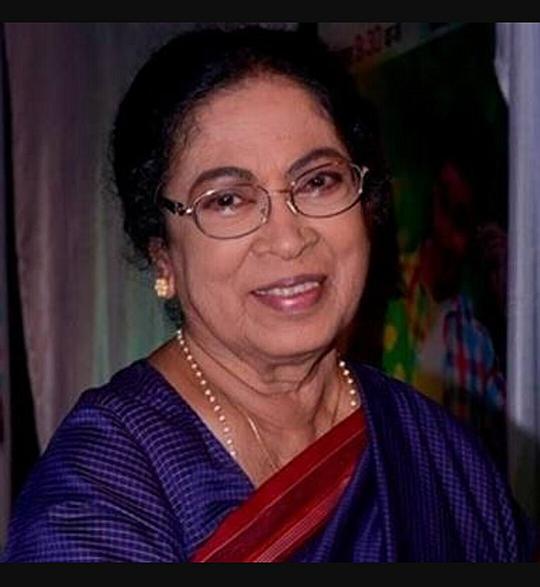 萨拉巴·德松潘德 Sulabha Deshpande