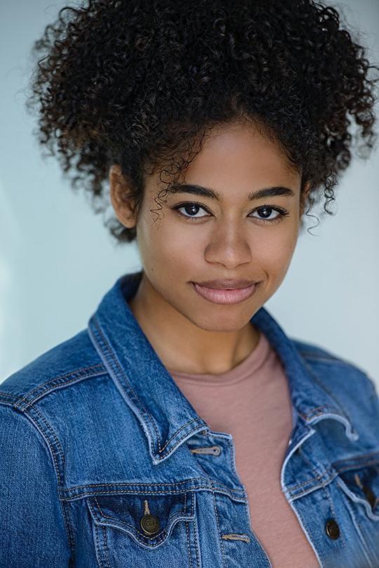 拉奎尔·比安卡·约翰 Racquel Bianca John