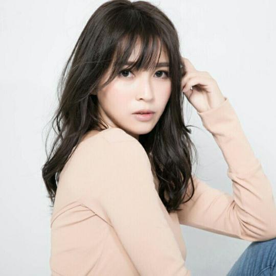 李若玹 Ruoxuan Li