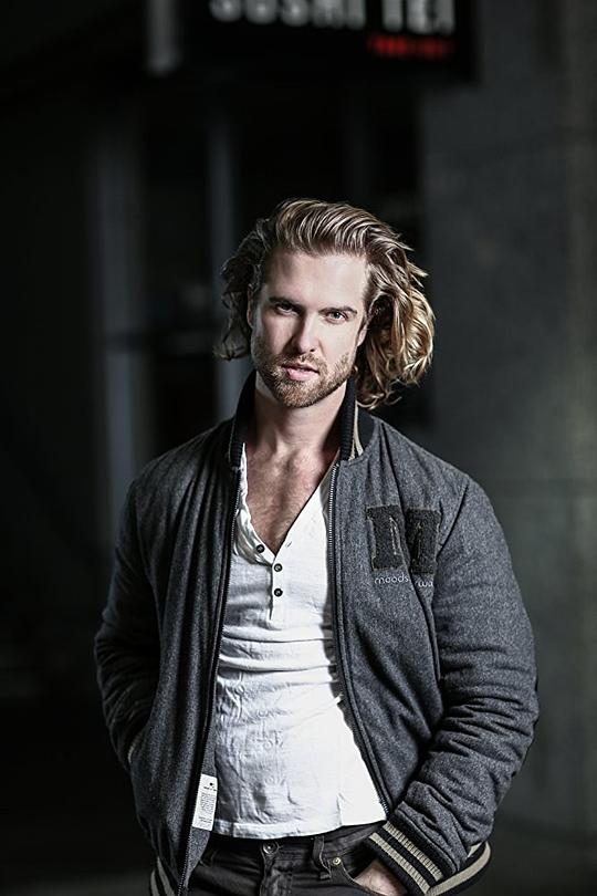 尼尔斯·霍涅斯卡德 Nils Hognestad