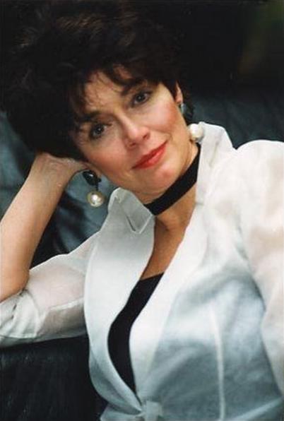 凯瑟琳·巴尔 Kathleen Barr