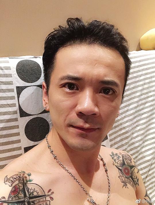 何岩 Yan He