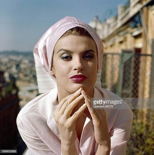 伊雷娜·通克 Irène Tunc