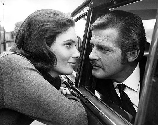 Hildegarde Neil Hildegarde Neil