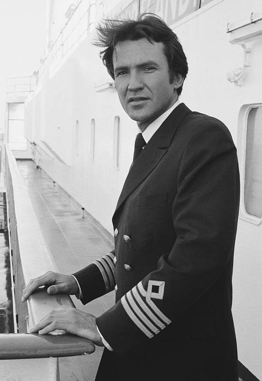 拉里·兰布 Larry Lamb