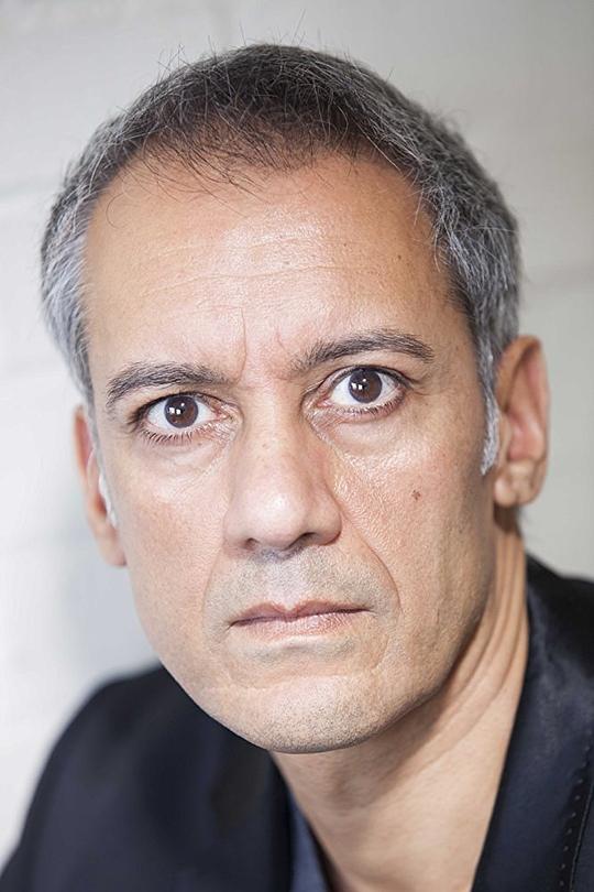 坦维尔·加尼 Tanveer Ghani