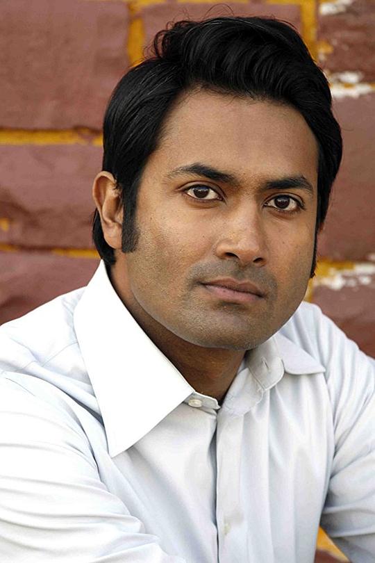 萨马拉·查卡拉蒂 Samrat Chakrabarti