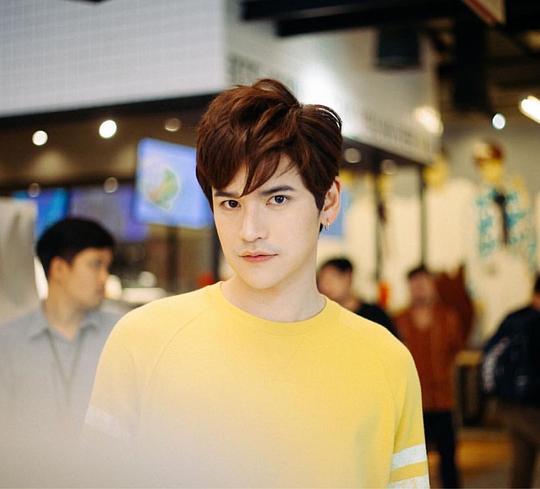 协塔朋·平朋 Sattaphong Phiangphor