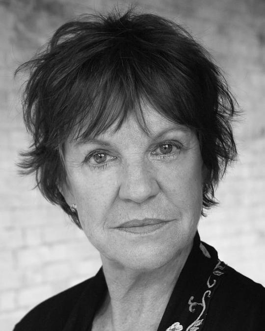 波莉·海明威 Polly Hemingway