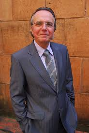 塔图·佳布斯·门吉斯 Tato Gabus Mendes