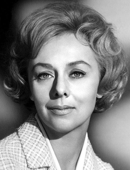 路易莎·兰瑟姆 Louise Latham