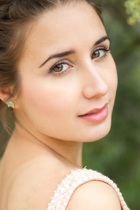 丹妮·洛朱 Danielle Lozeau