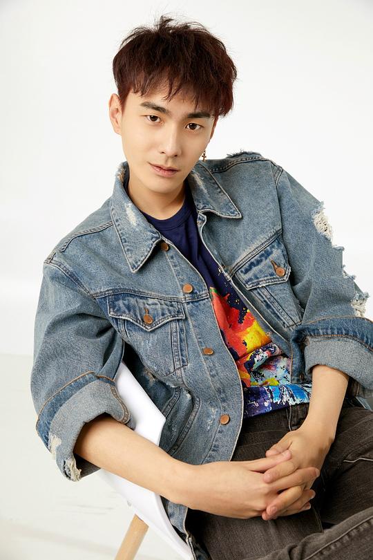 刘彤 Tong Liu