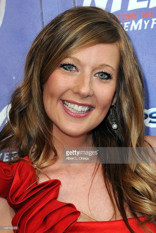 梅丽莎·乐爱伦 Melissa LeEllen