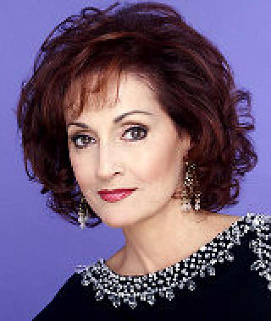 Robin Strasser Robin Strasser