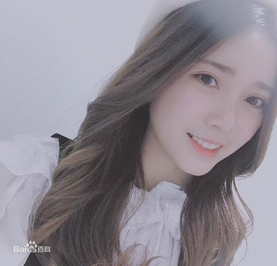 罗奕佳 Yijia Luo