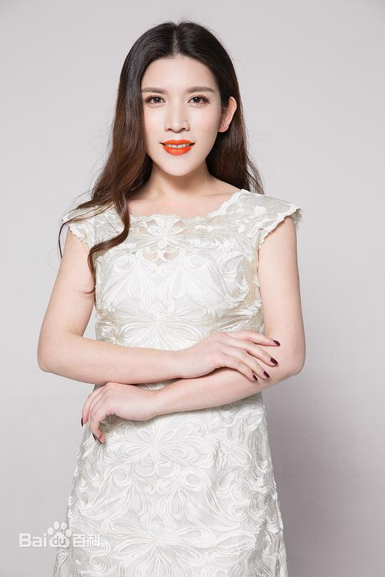 商忆莎 Yisha Shang