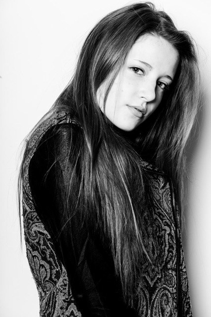 萨曼莎·伊斯莱尔 Samantha Isler