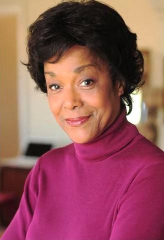 艾米丽·杨希 Emily Yancy