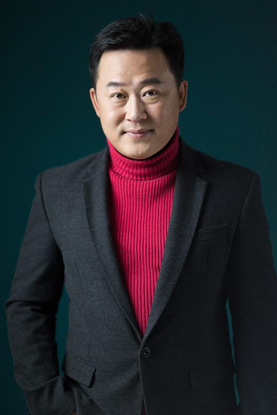 黎骏 Jun Li