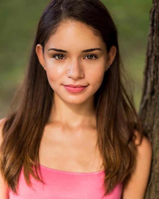 克丽丝滕·索利斯 Kristen Solis