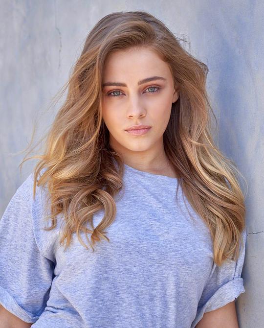 约瑟芬·兰福德 Josephine Langford