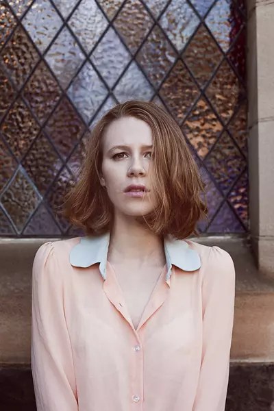 安娜·麦克加恩 Anna McGahan