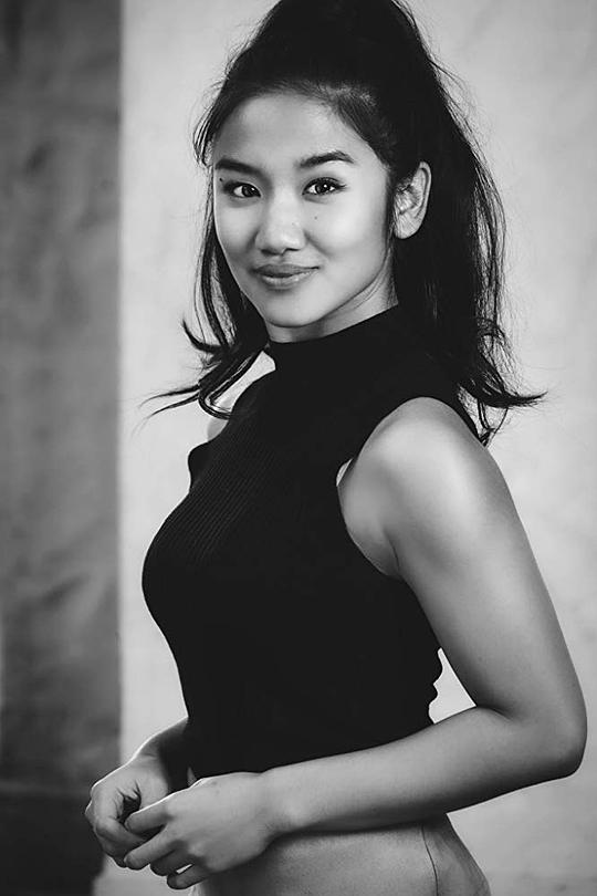 萨维拉·温蒂亚尼 Savira Windyani